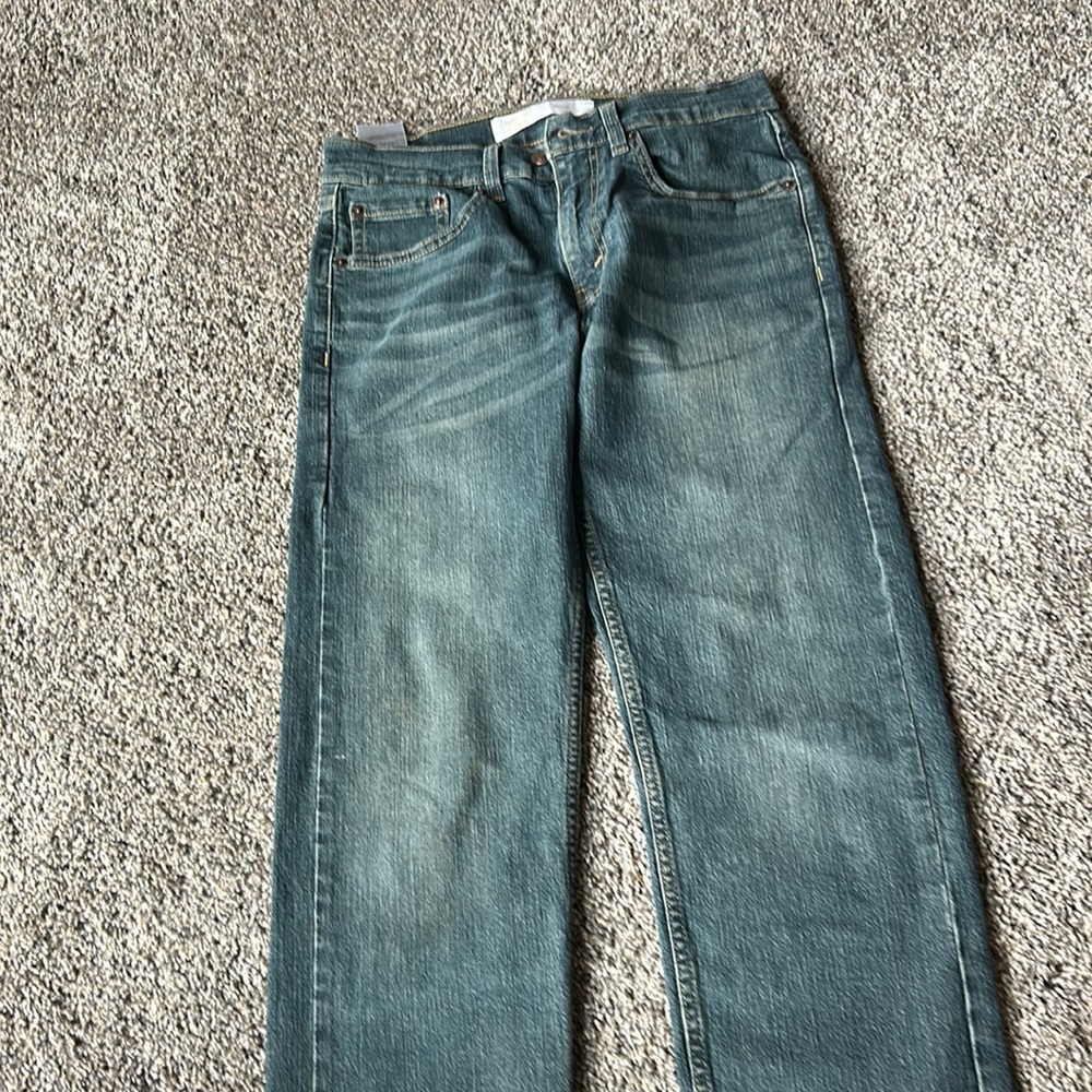 Levi’s - Picture 2 of 4